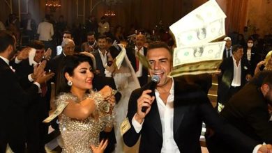 Türkiyədə məşhur müğənni “dollar yağışı”na tutuldu: “Dostlar, kursdan xəbəriniz var?” - FOTO
