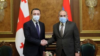 Paşinyan və Qaribaşvili görüşdü