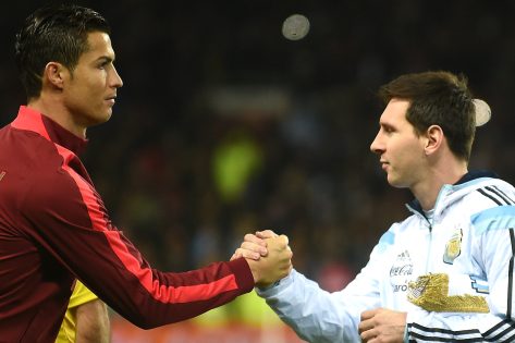 Messi və Ronaldu şahmat taxtası arxasında – FOTO