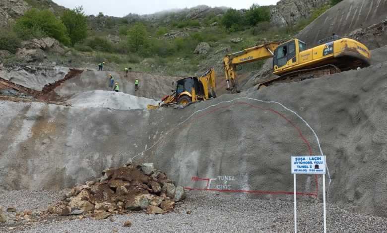 			Yenidən qurulan Xankəndi-Şuşa-Laçın yolu üzərində 4 tunel, 2 körpü inşa olunacaq VİDEO		